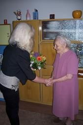 100. narozeniny paní Marie Lukešové z PS 4 (POS)